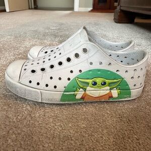 Native Star Wars Limited Edition Light Gray Water Shoes Toddler 10c (USED)